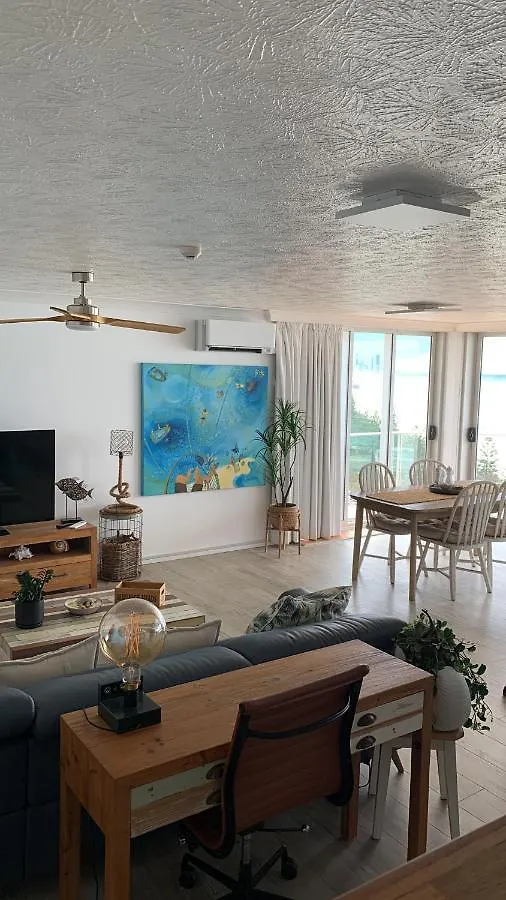 Pacific Regis Beachfront Holiday Apartments Gold Coast Australien