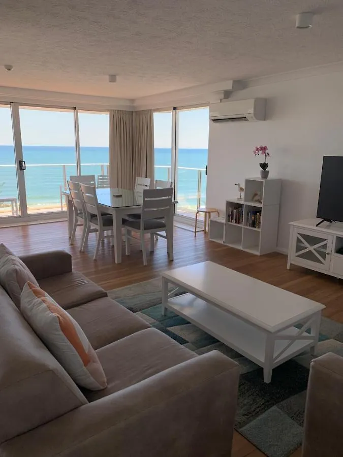 Pacific Regis Beachfront Holiday Apartments Gold Coast 4*,