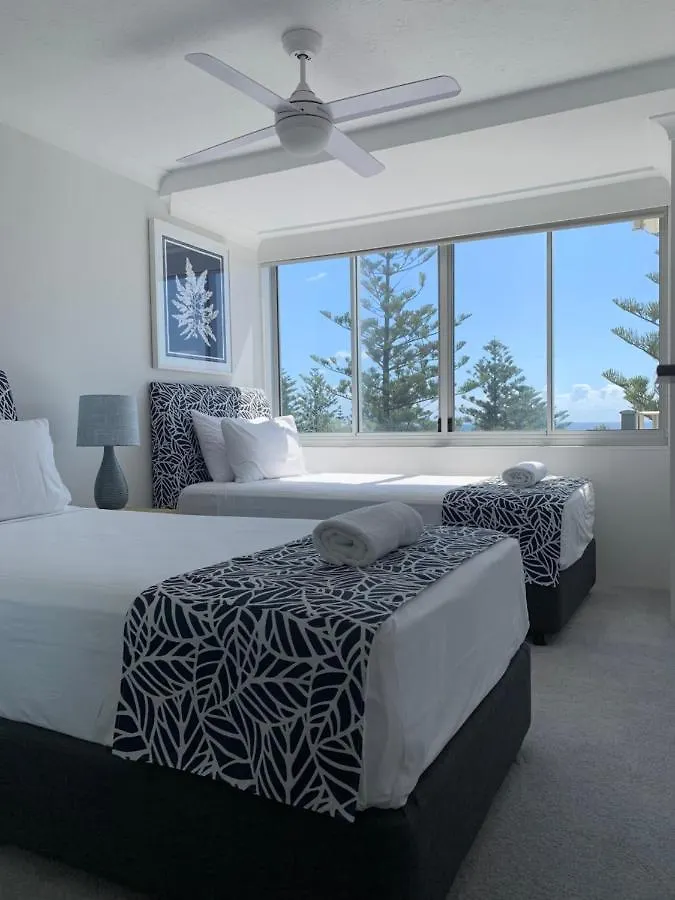 Pacific Regis Beachfront Holiday Apartments Gold Coast 4*,