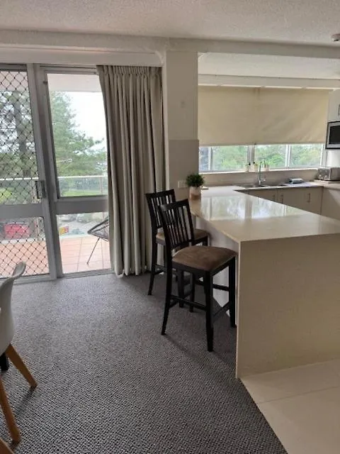 Pacific Regis Beachfront Holiday Apartments Gold Coast Lejlighedshotel