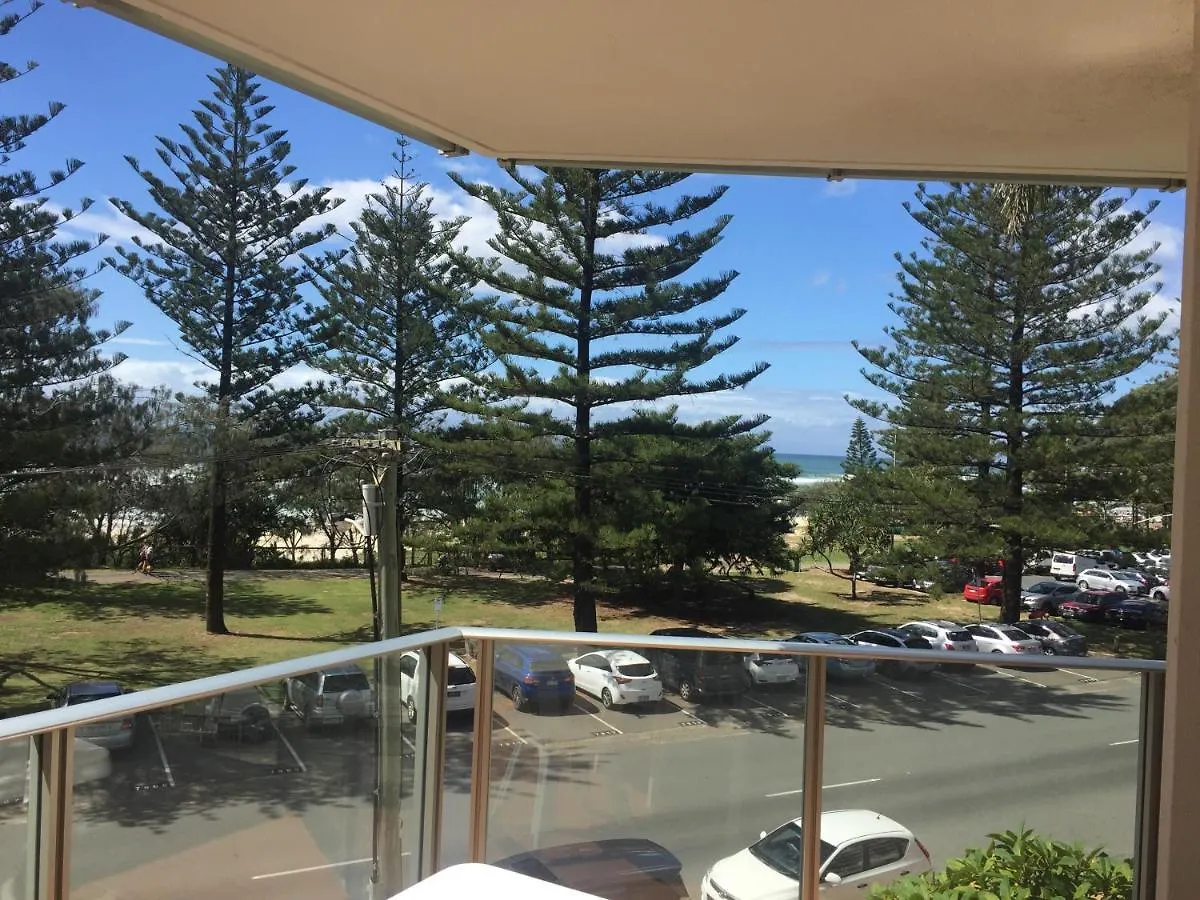 Pacific Regis Beachfront Holiday Apartments Gold Coast