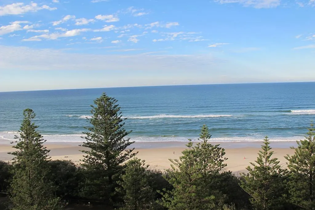 Pacific Regis Beachfront Holiday Apartments Gold Coast Aparthotel