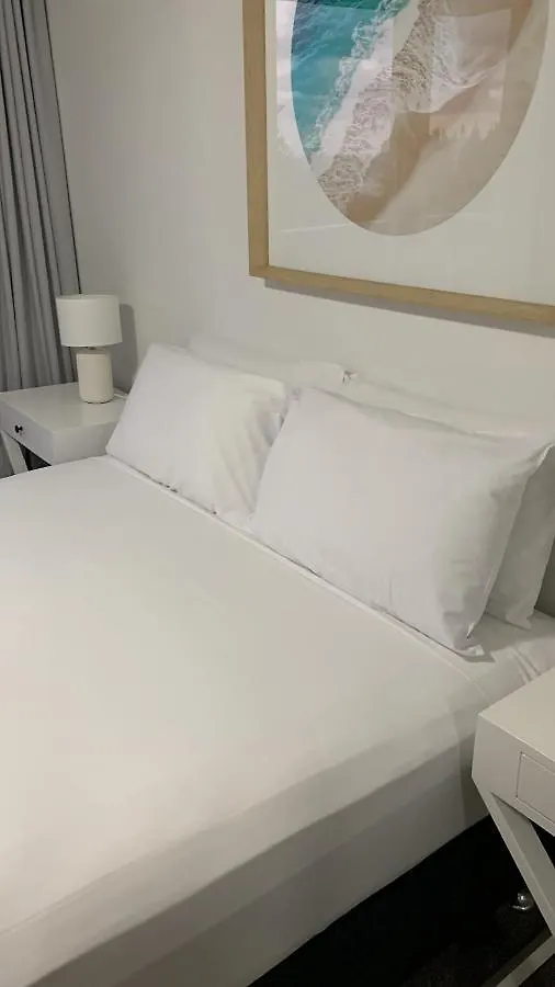 Pacific Regis Beachfront Holiday Apartments Gold Coast