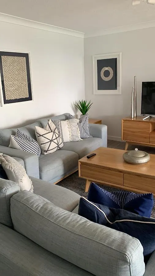 Pacific Regis Beachfront Holiday Apartments Gold Coast