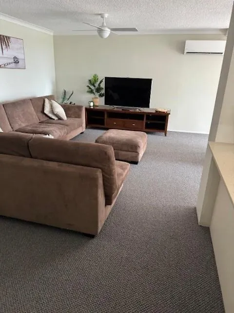 Aparthotel Pacific Regis Beachfront Holiday Apartments Gold Coast