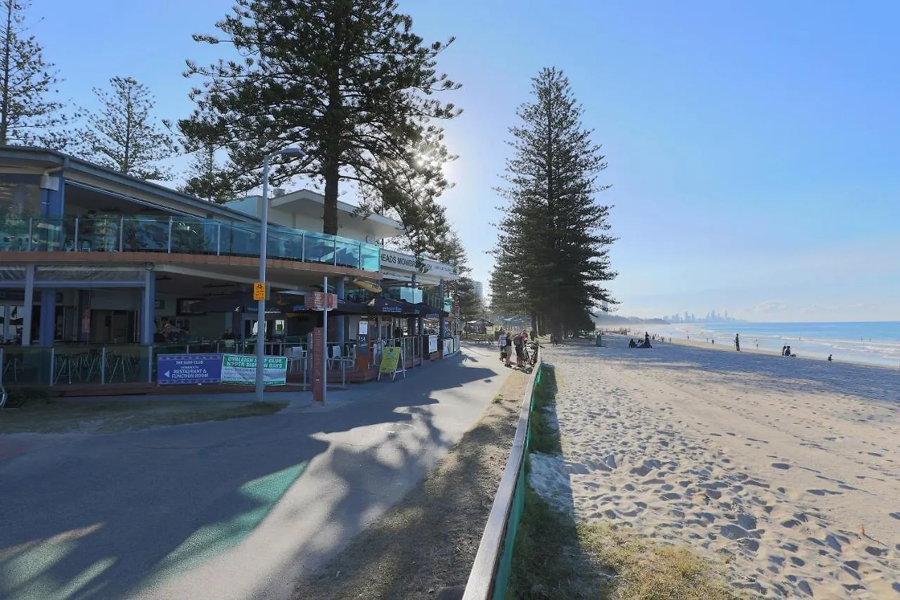 Pacific Regis Beachfront Holiday Apartments Gold Coast Aparthotel